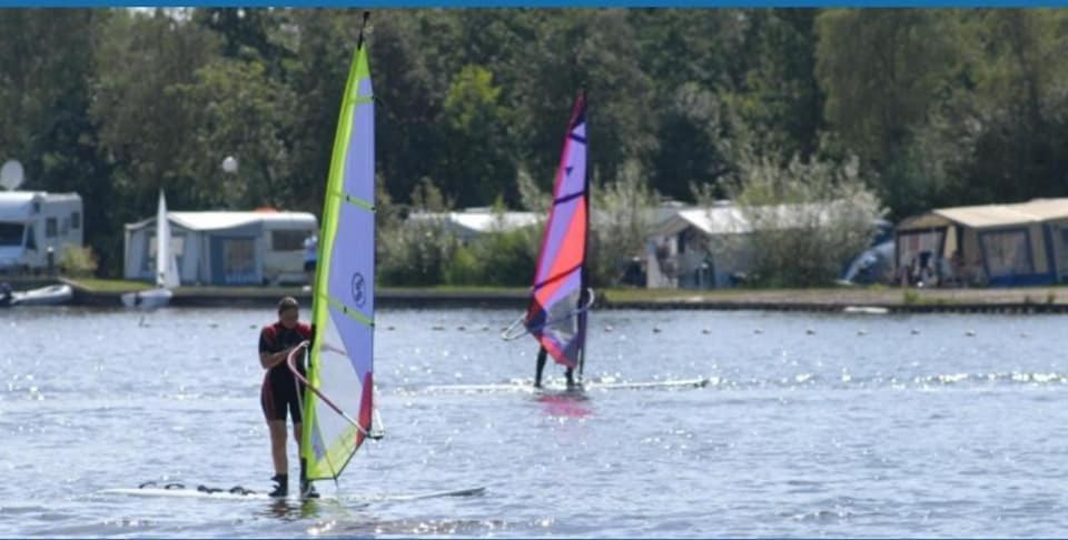 Chalet Kajuit 418 Op 5 Sterren Camping Bergumermeer Hotel Suameer Kültér fotó
