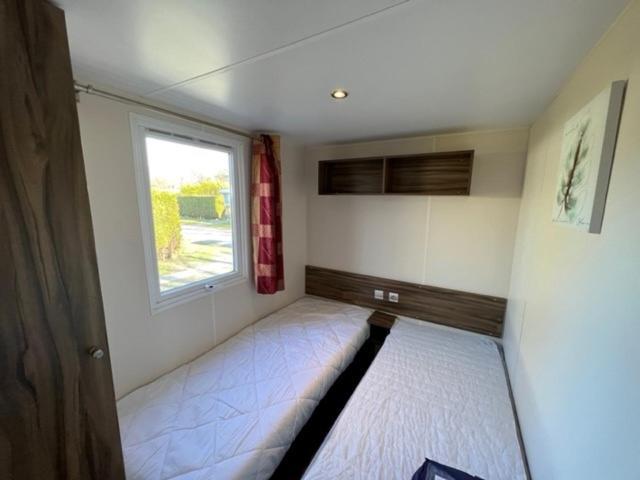 Chalet Kajuit 418 Op 5 Sterren Camping Bergumermeer Hotel Suameer Kültér fotó